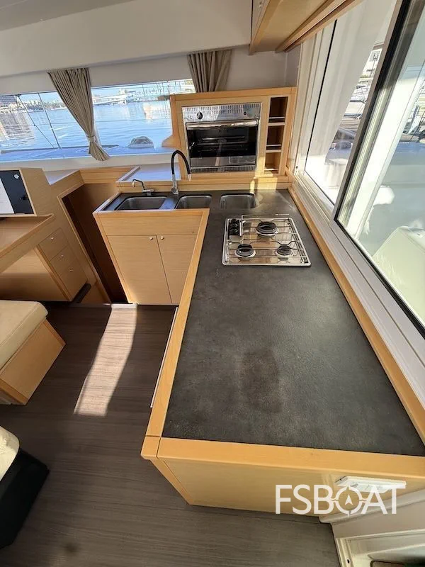 2018 Lagoon 400 S2 - Media 6