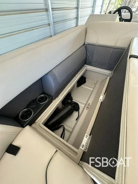 2023 Harris Cruiser 230 - Media 17