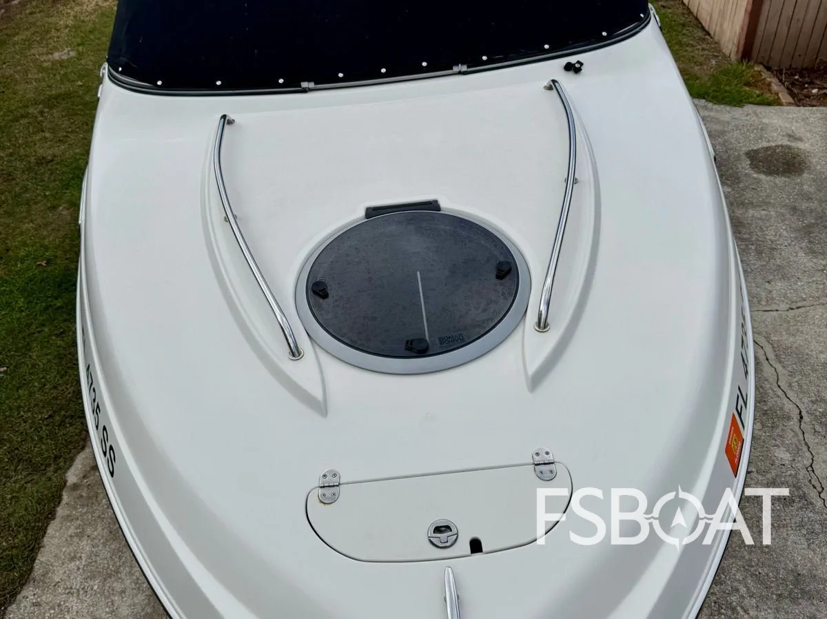 2020 Stingray 208 CR - Media 8