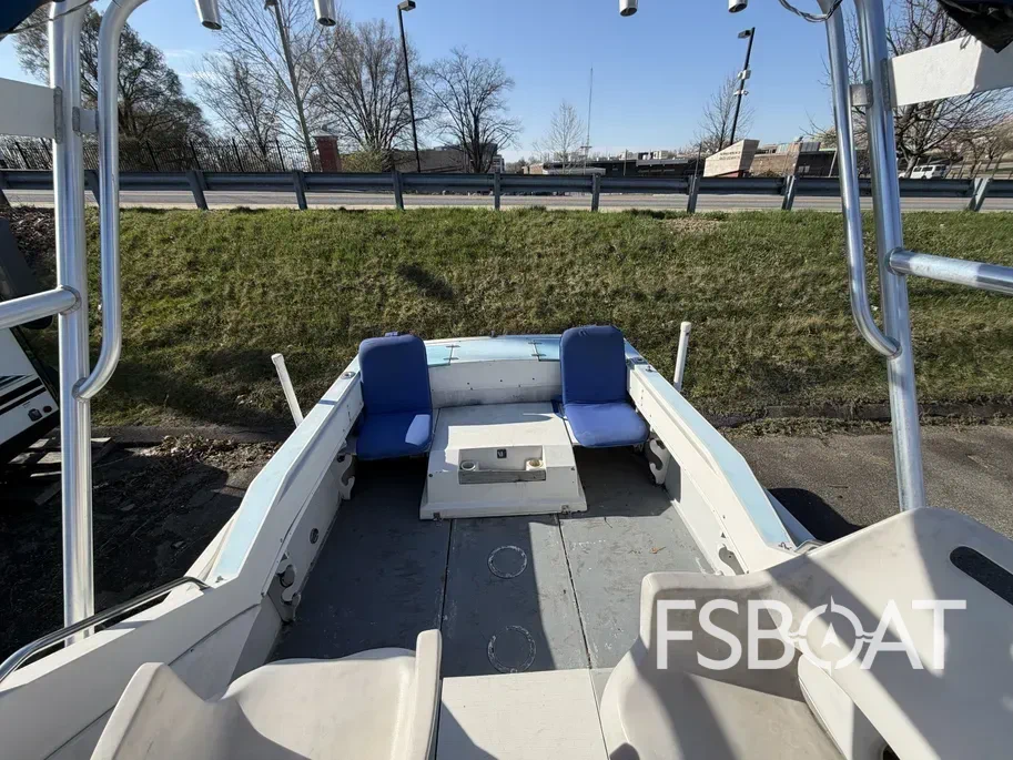 1989 Wellcraft 250 Sportsman - Media 6