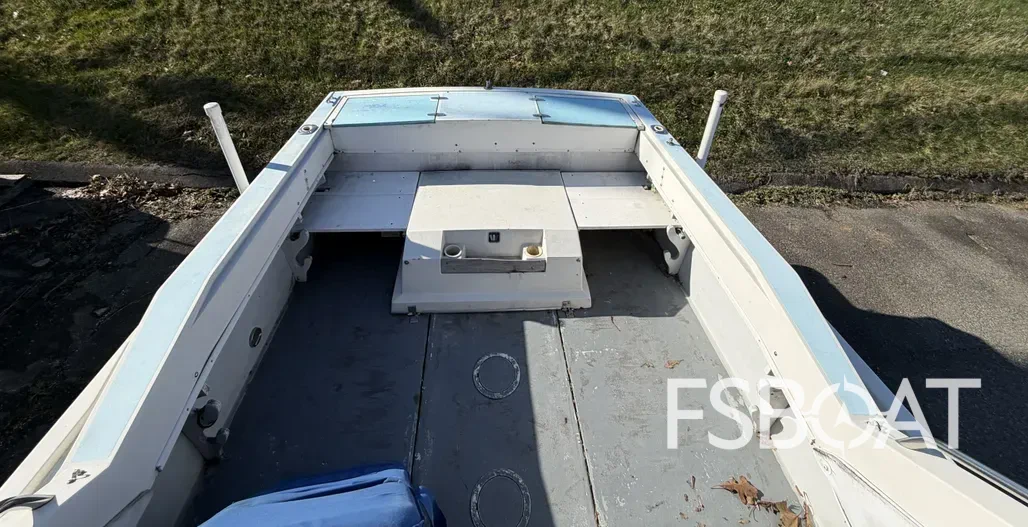 1989 Wellcraft 250 Sportsman - Media 5