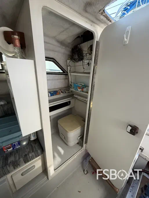 1989 Wellcraft 250 Sportsman - Media 3