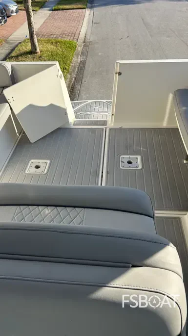 2006 Maxum 3300 SE - Media 24