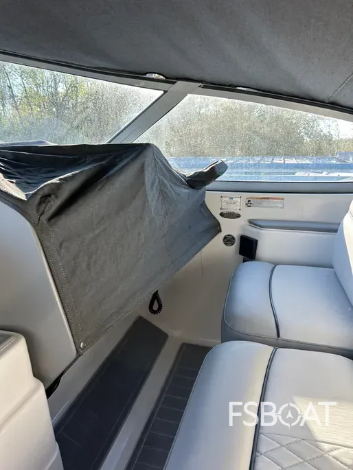 2006 Maxum 3300 SE - Media 15