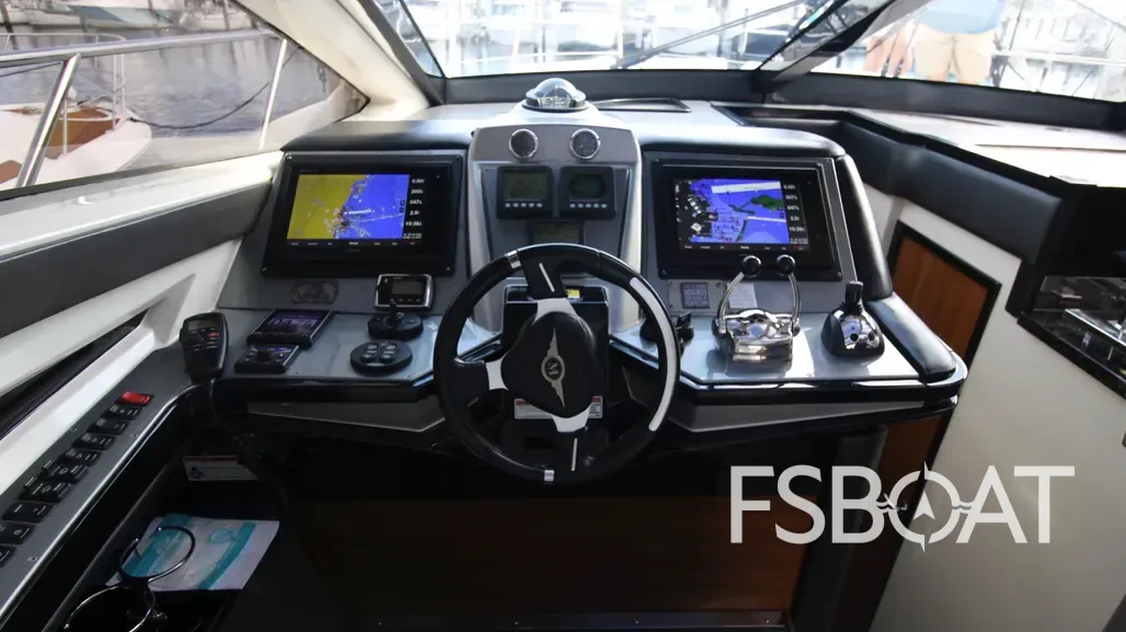 2010 Marquis 500 Sport Coupe - Media 17