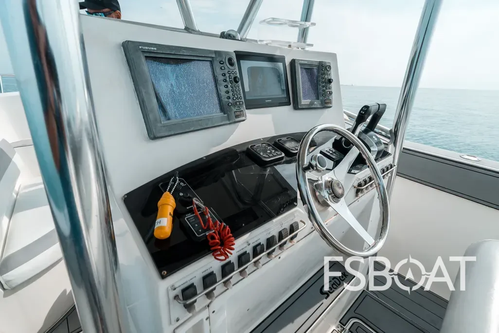 2006 Tempest Offshore 40 - Media 22