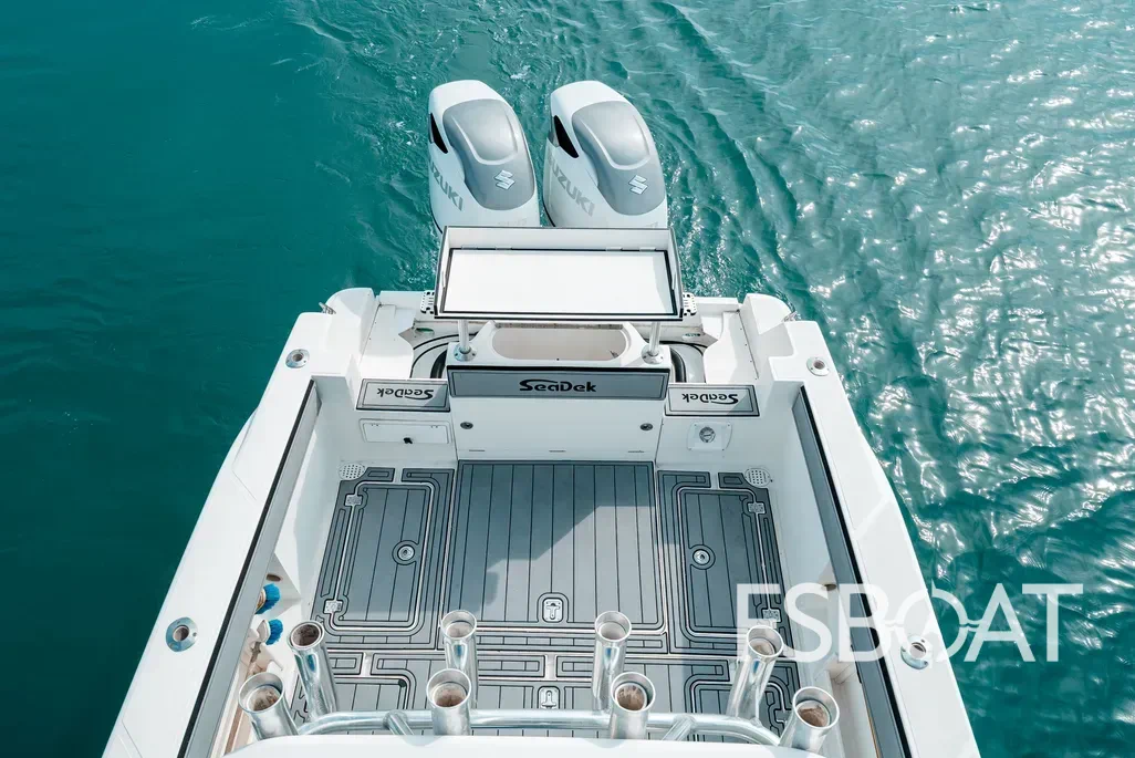 2006 Tempest Offshore 40 - Media 10