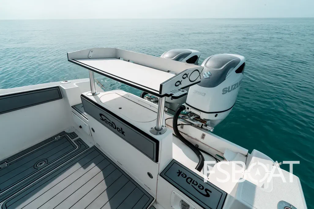 2006 Tempest Offshore 40 - Media 13