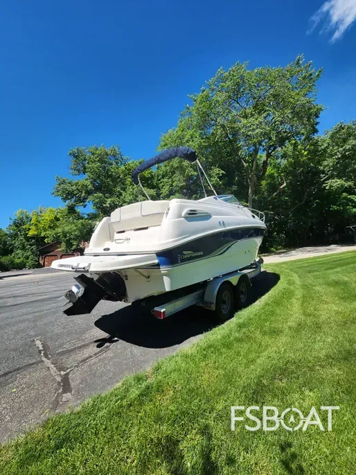 2000 Chaparral Signature 240 - Media 3