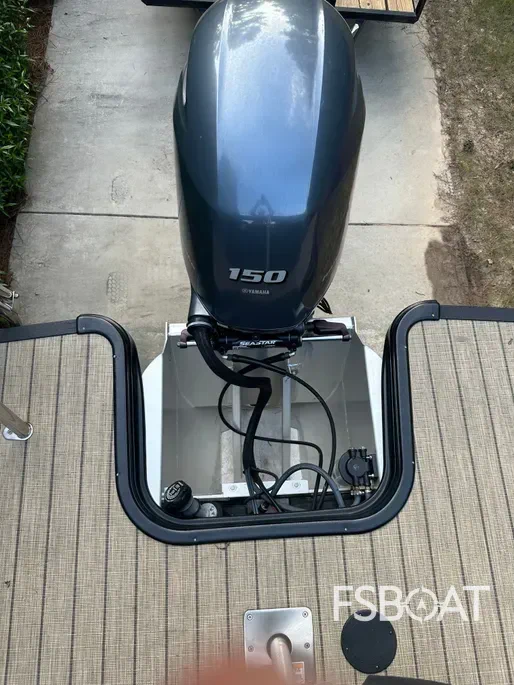 2022 Starcraft SLS-3 - Media 18