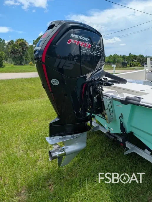 2023 Mako Pro Skiff - Media 9