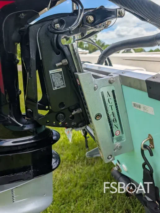 2023 Mako Pro Skiff - Media 10