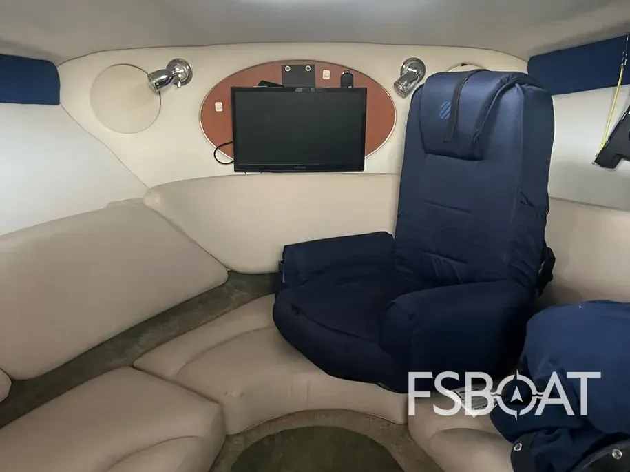 2010 Crownline 260 CR - Media 8