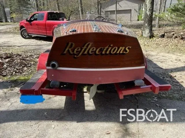 1938 Chris-Craft Custom Deluxe Runabout - Media 4