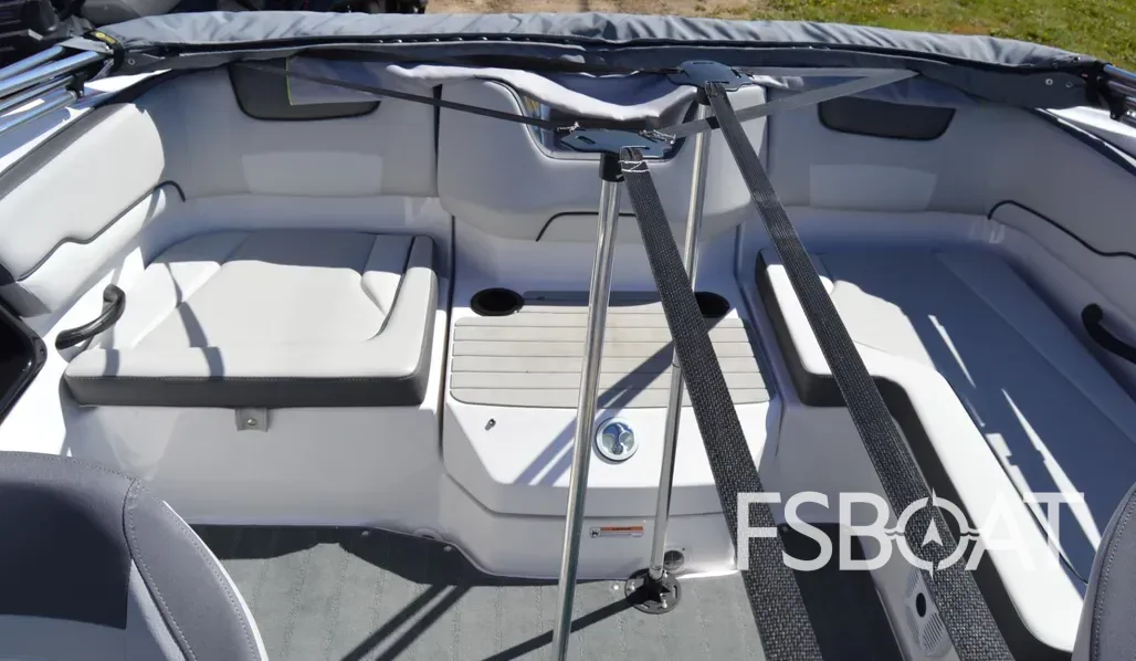 2023 Yamaha Boats SX190 - Media 8