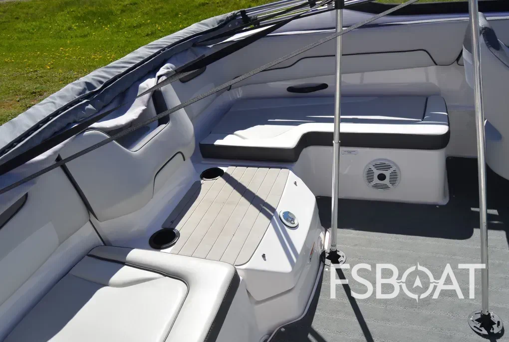 2023 Yamaha Boats SX190 - Media 5