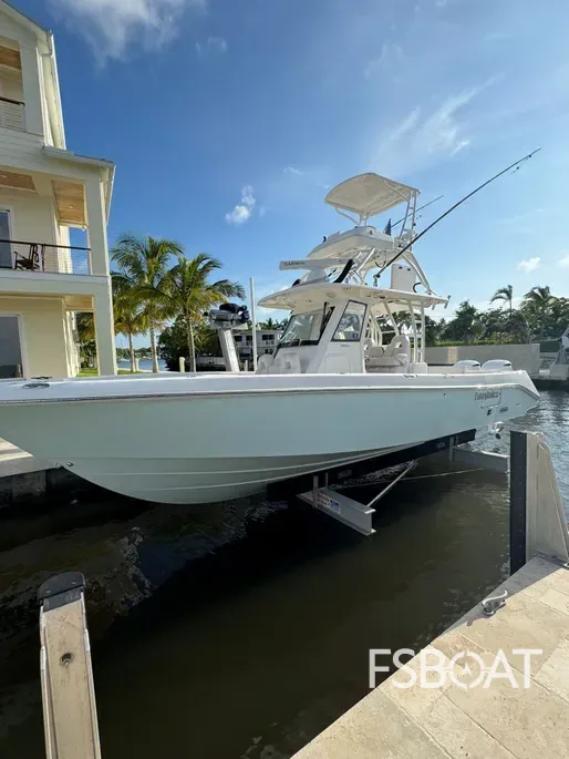 2018 Everglades 335 CC