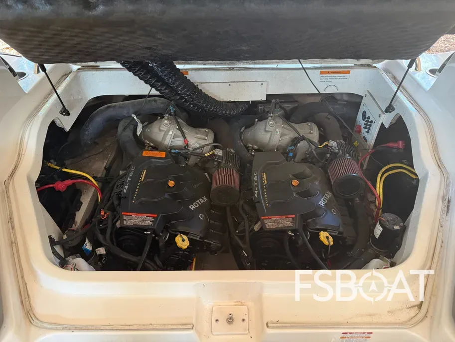 2015 Chaparral Vortex 243 VRX - Media 10
