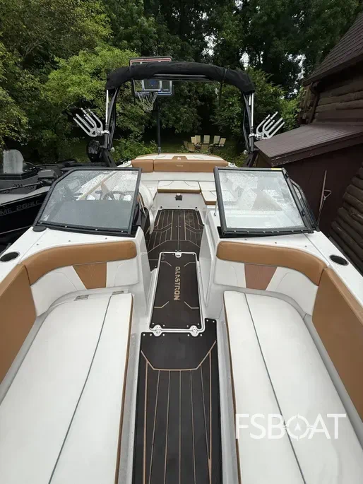 2019 Glastron GTDW 225 - Media 4