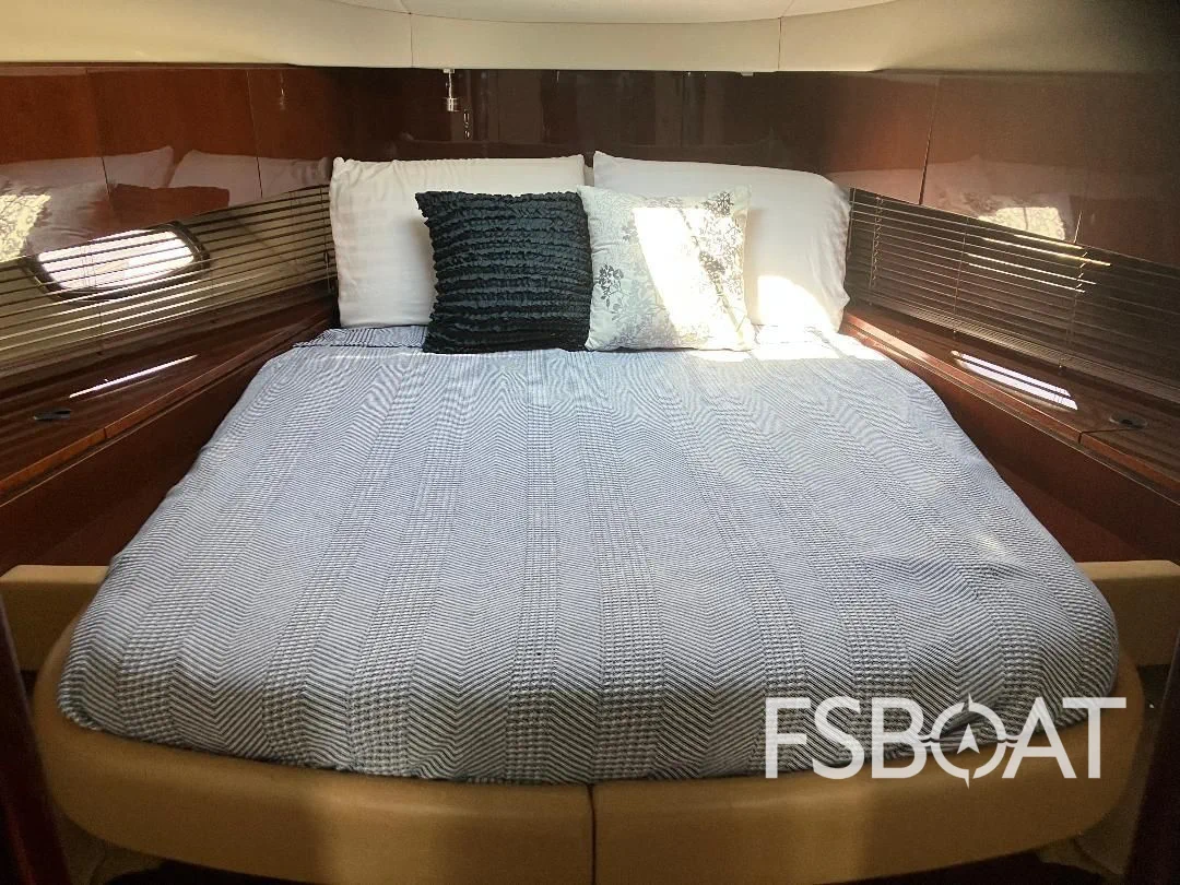 2009 Sea Ray 43 Sundancer - Media 21