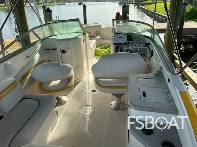 2008 Hurricane Sun Deck 24 - Media 6
