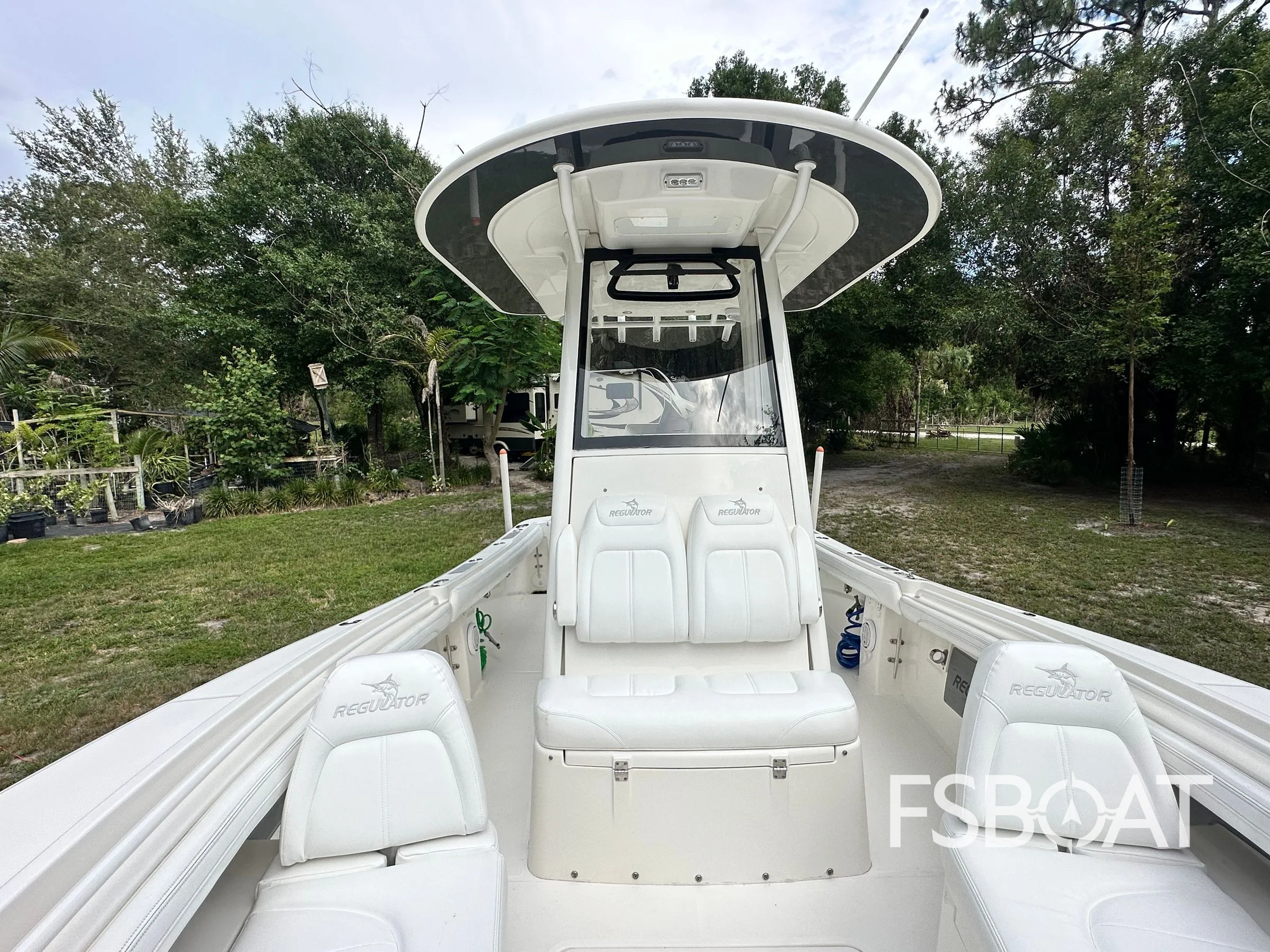2020 Regulator 23 FS - Media 9