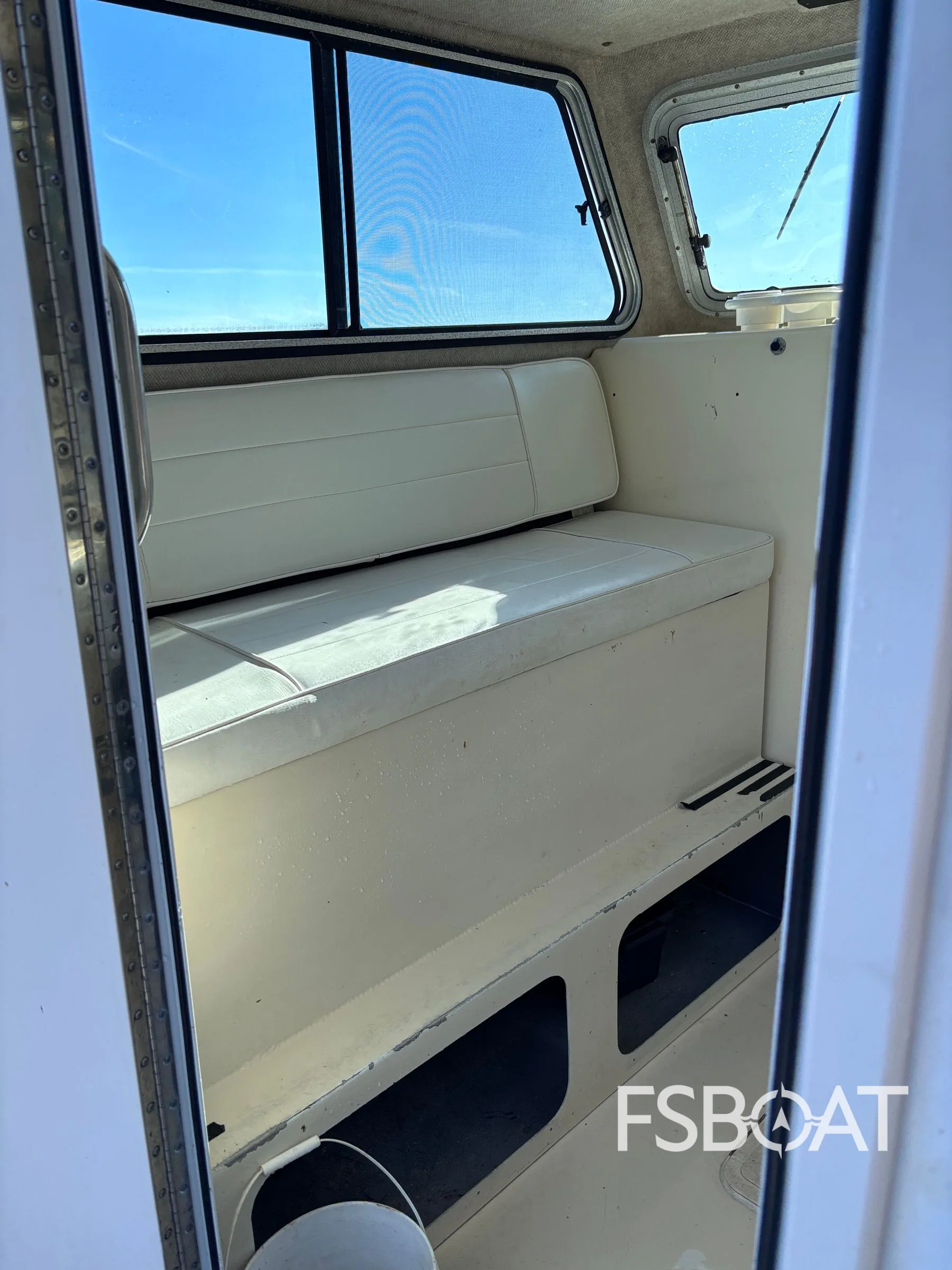 2007 Parker 2520 XLD Sport Cabin - Media 9