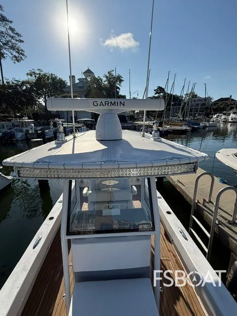 2024 Twin Vee Custom - Media 21