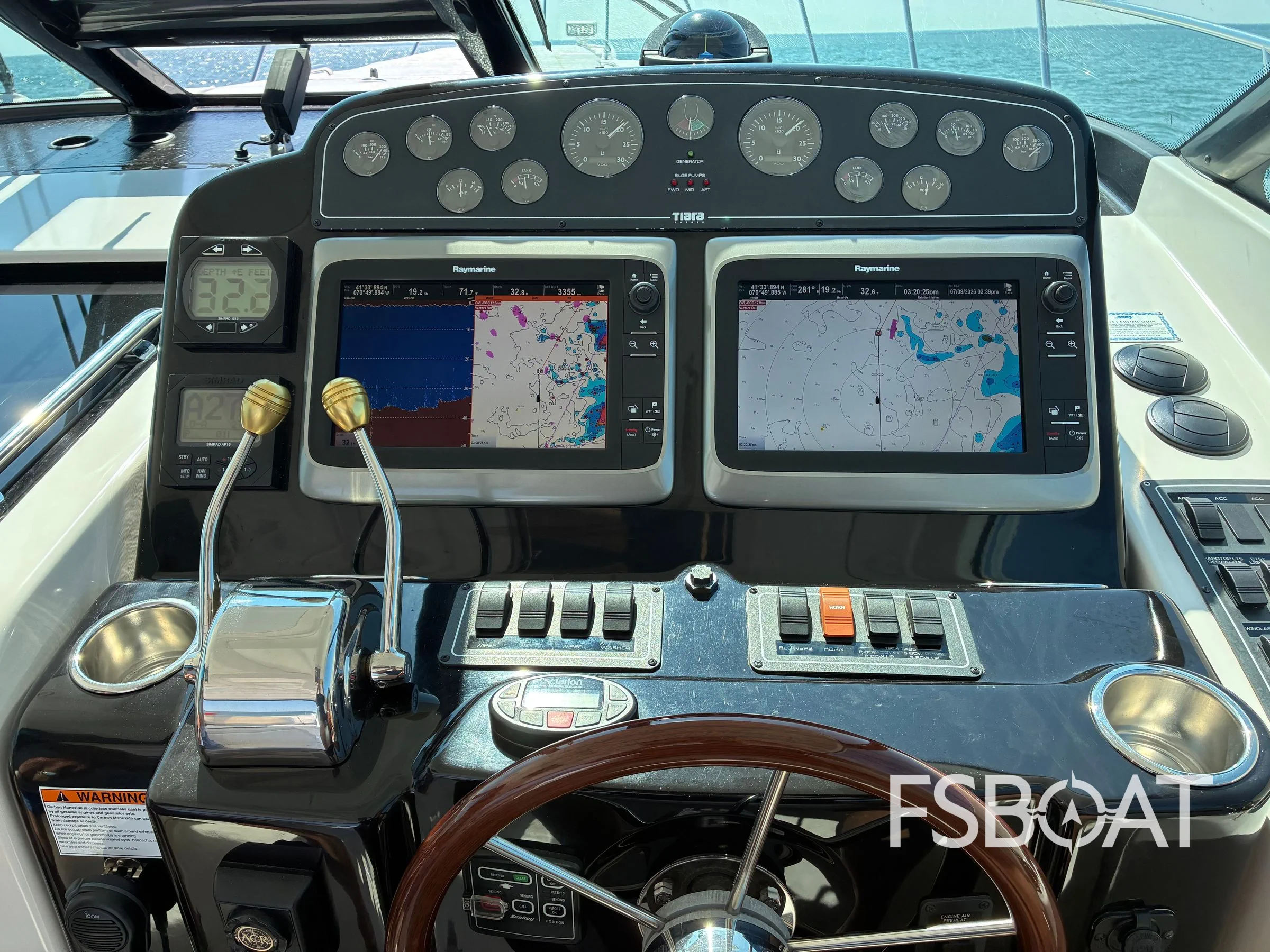 2005 Tiara Yachts Sovran 3600 - Media 19