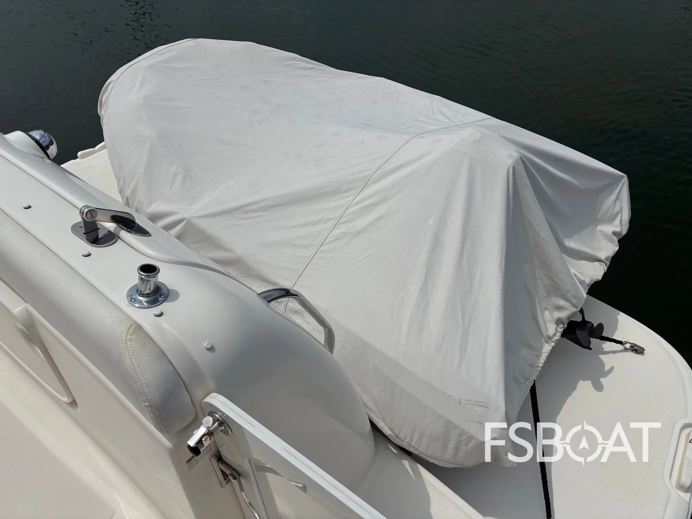 2005 Tiara Yachts Sovran 3600 - Media 10