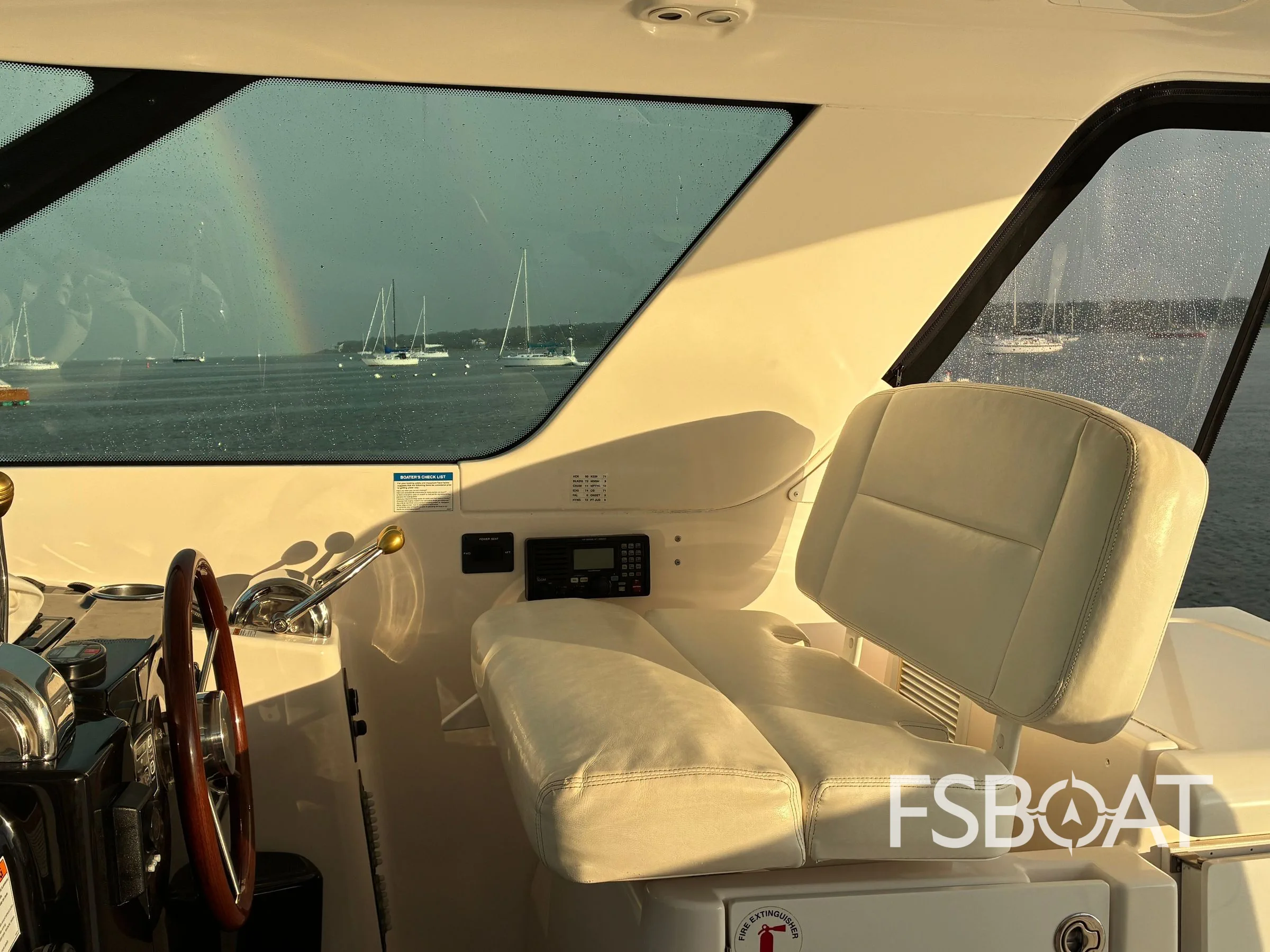 2005 Tiara Yachts Sovran 3600 - Media 24