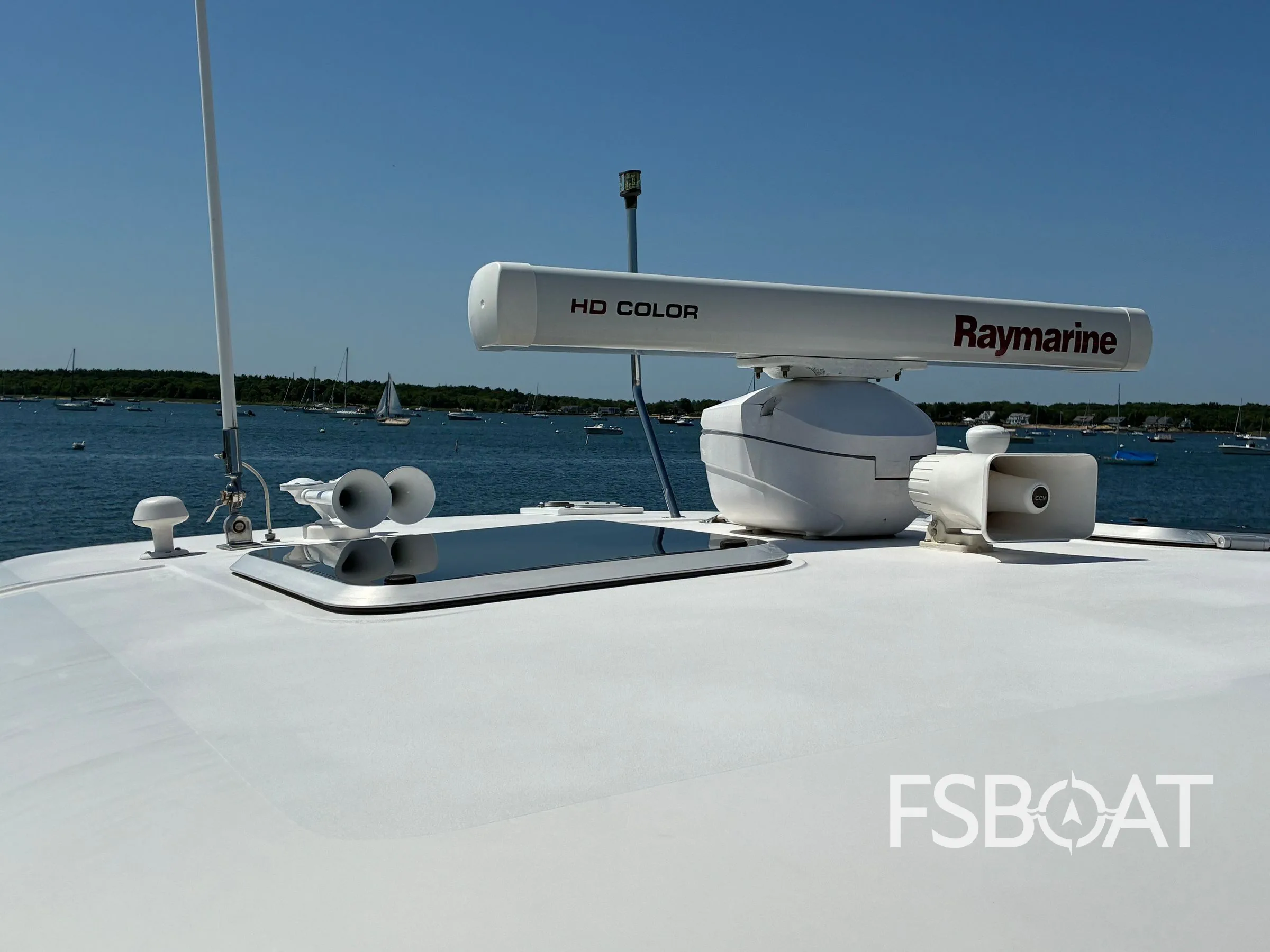 2005 Tiara Yachts Sovran 3600 - Media 7