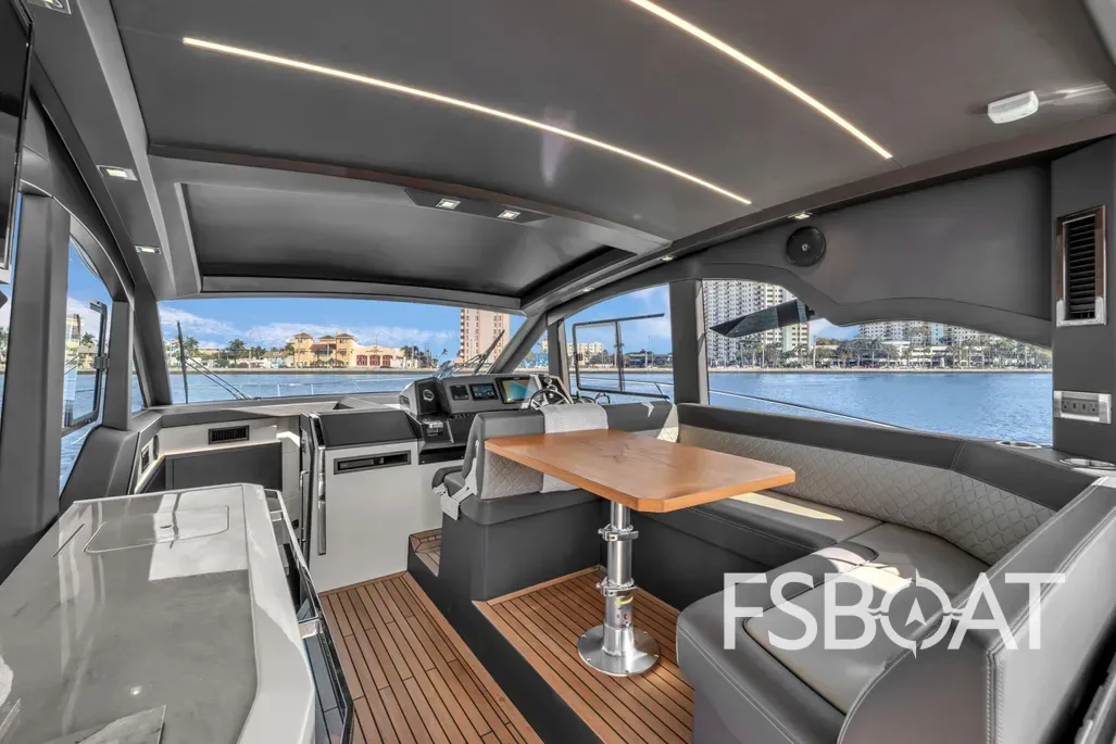2023 Galeon 425 HTS - Media 21
