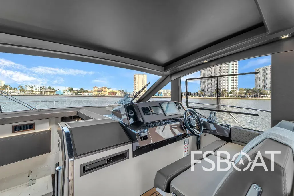 2023 Galeon 425 HTS - Media 17