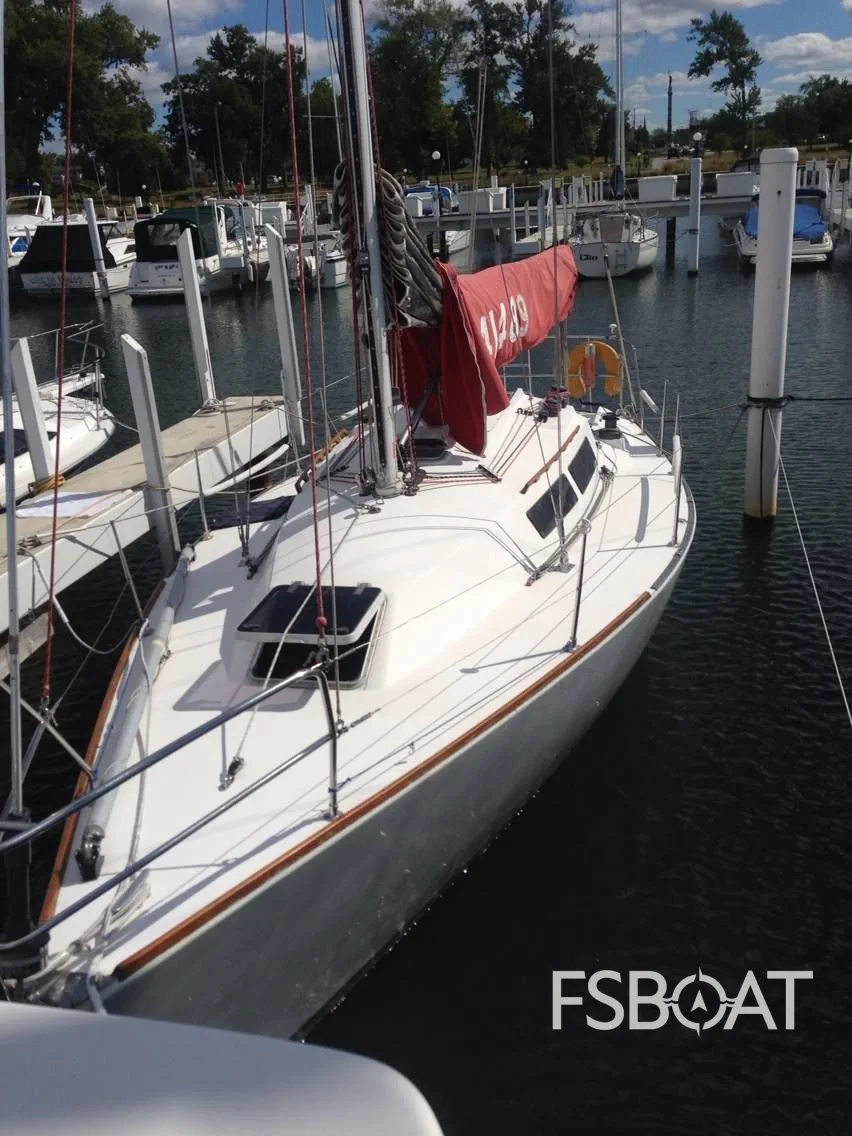 1987 Carroll Marine Frers 30 - Media 16