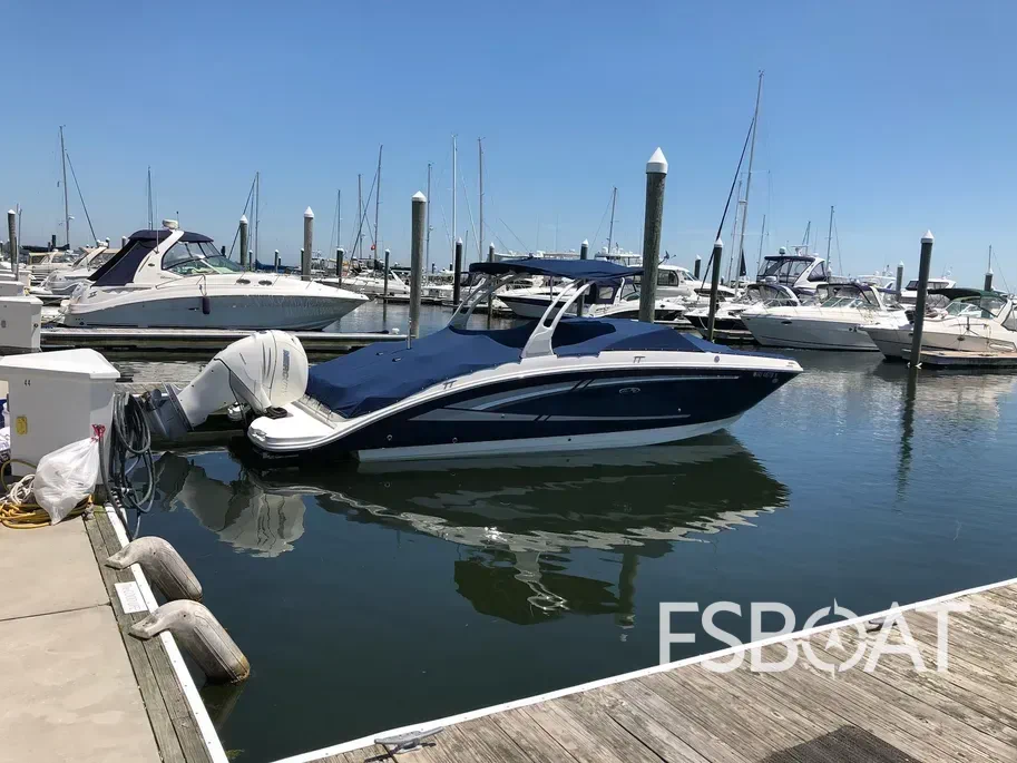 2016 Sea Ray 270 Sundeck Outboard - Media 5