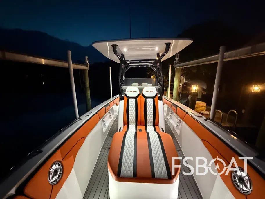 2023 Concept 30 Open Deck - Media 13