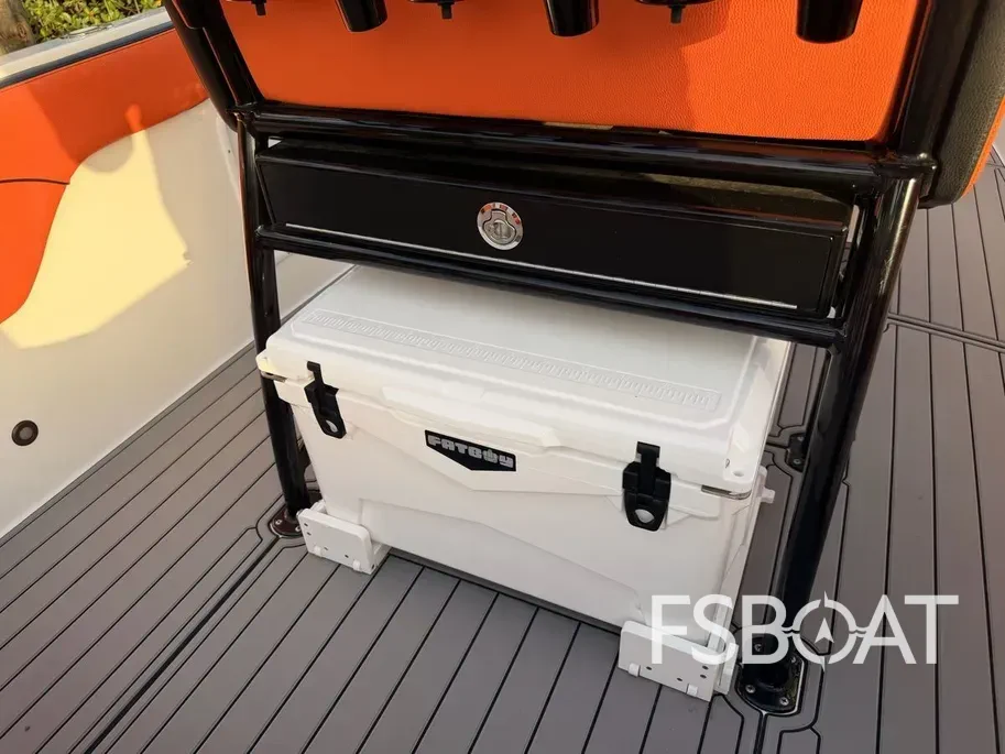2023 Concept 30 Open Deck - Media 8