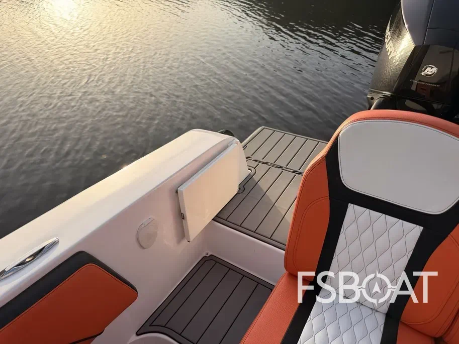 2023 Concept 30 Open Deck - Media 10