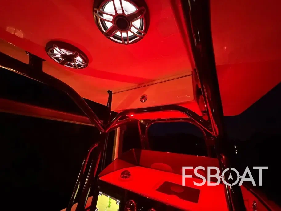 2023 Concept 30 Open Deck - Media 20