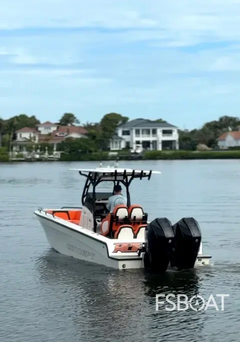 2023 Concept 30 Open Deck - Media 3
