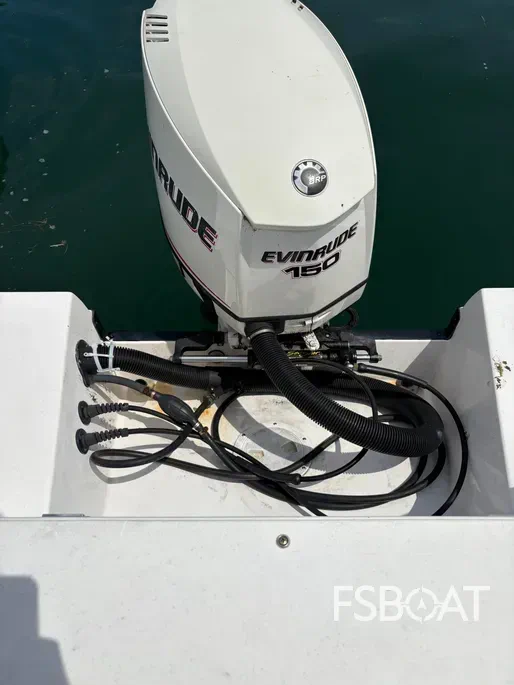 2007 Seaswirl Striper 2101 DC - Media 7