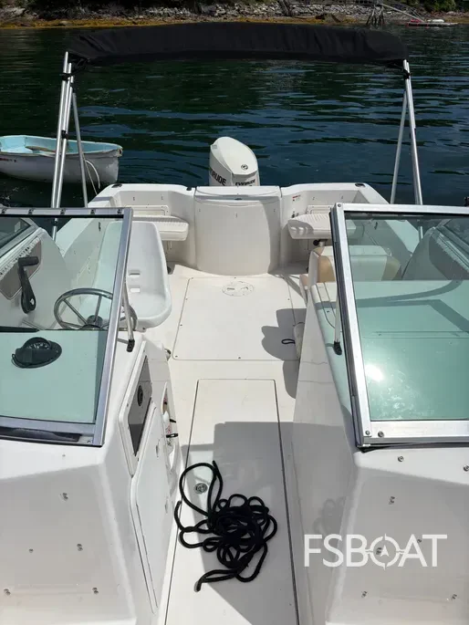 2007 Seaswirl Striper 2101 DC - Media 3
