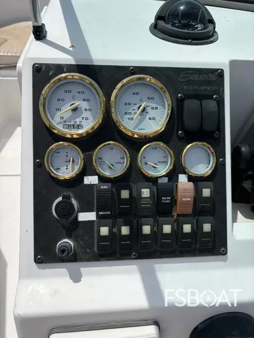 2007 Seaswirl Striper 2101 DC - Media 4