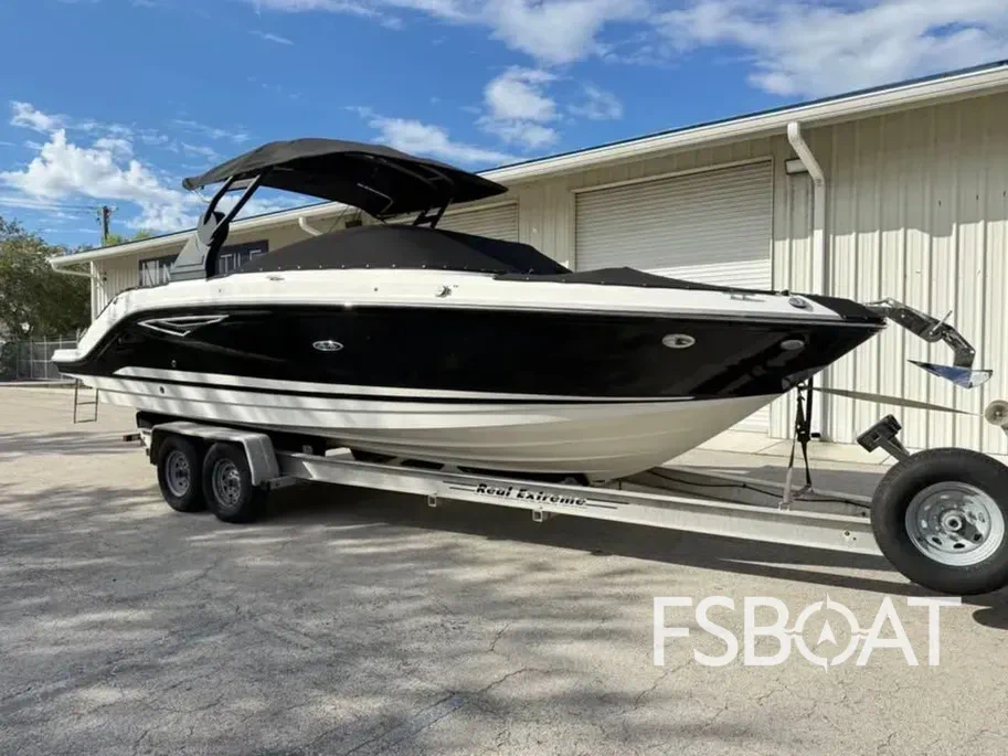 2022 Sea Ray SLX 280 - Media 3