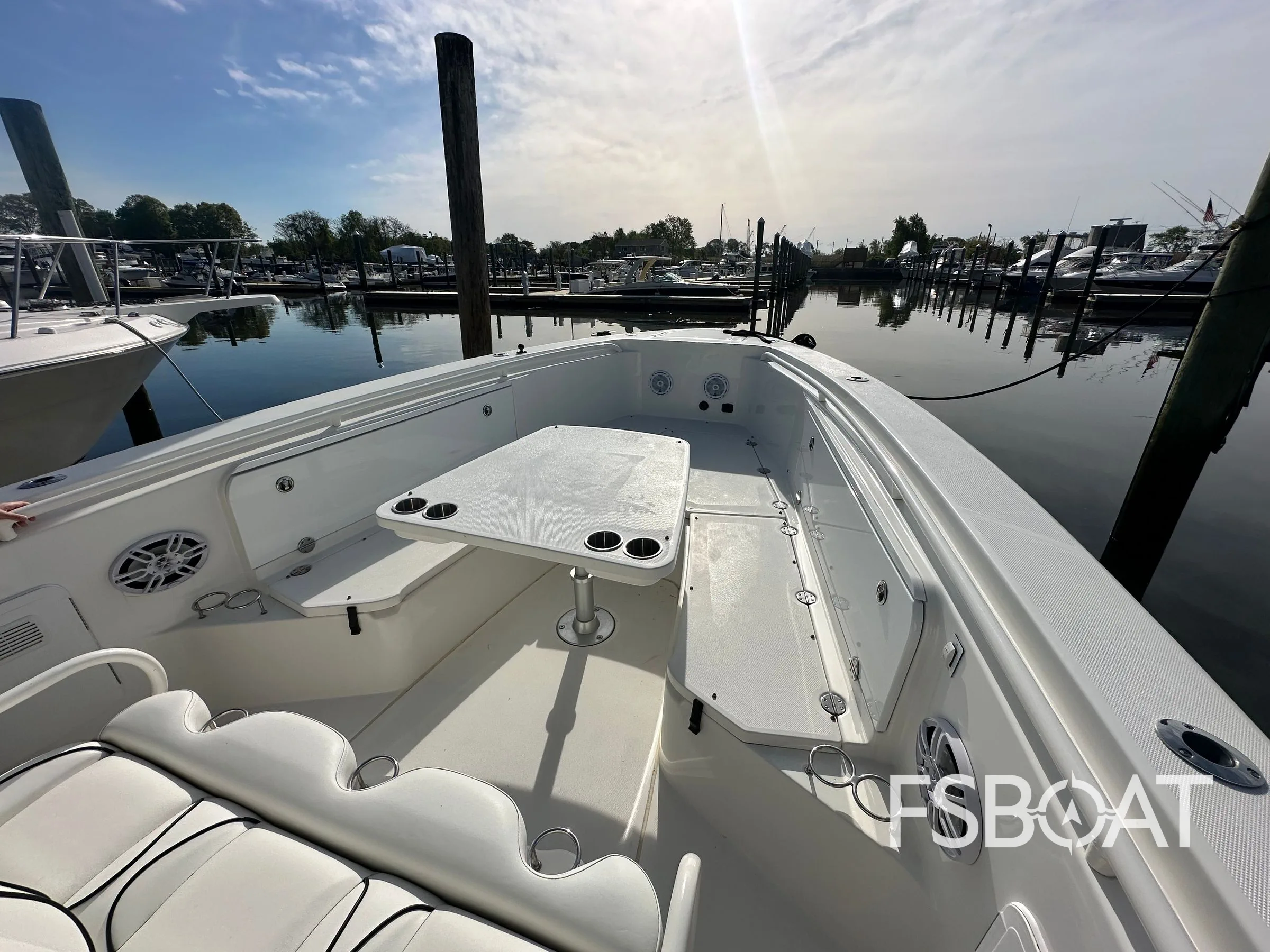 2008 Everglades 350 Center Console - Media 3