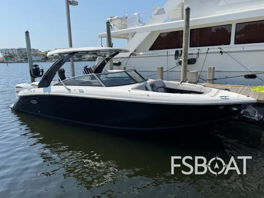 2023 Cobalt 30SC Outboard - Media 10