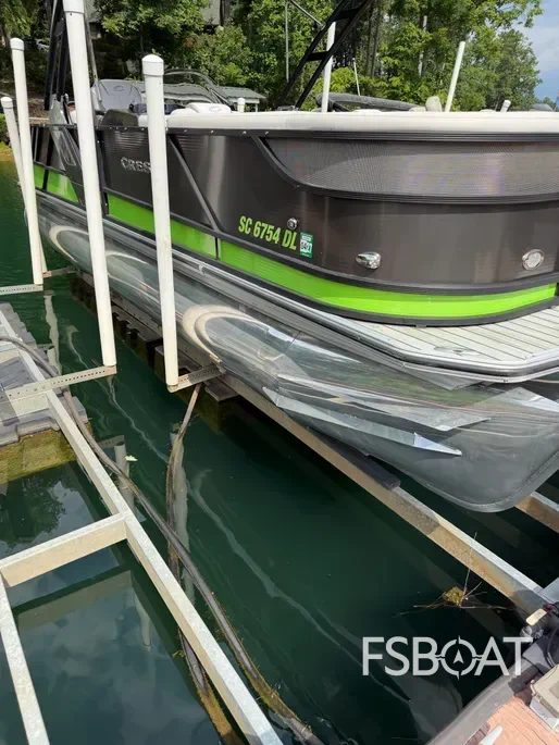 2017 Pontoon Caliber 250 SLR2 - Media 2
