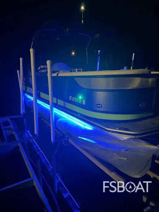 2017 Pontoon Caliber 250 SLR2 - Media 5
