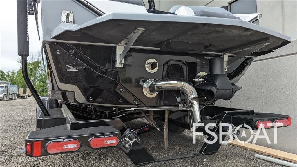 2023 Nautique Super Air Nautique S25 - Media 4